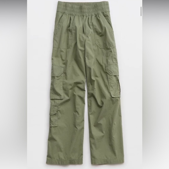 NEW Never Worn Aerie Stylish & Comfortable Easiest Cargo Pants in Olive Fun! - Picture 3 of 15